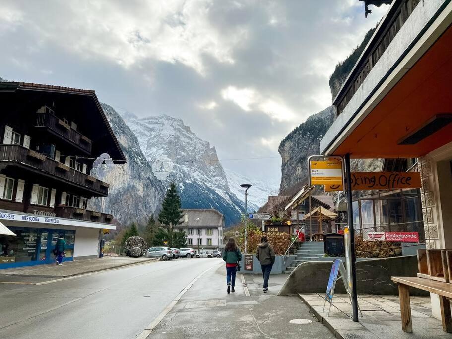 Chalet Maithili Lauterbrunnen -152-Year-Old Majestic Chalet Εξωτερικό φωτογραφία