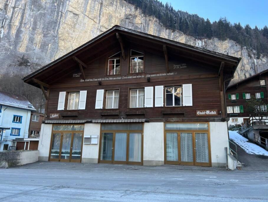 Chalet Maithili Lauterbrunnen -152-Year-Old Majestic Chalet Εξωτερικό φωτογραφία